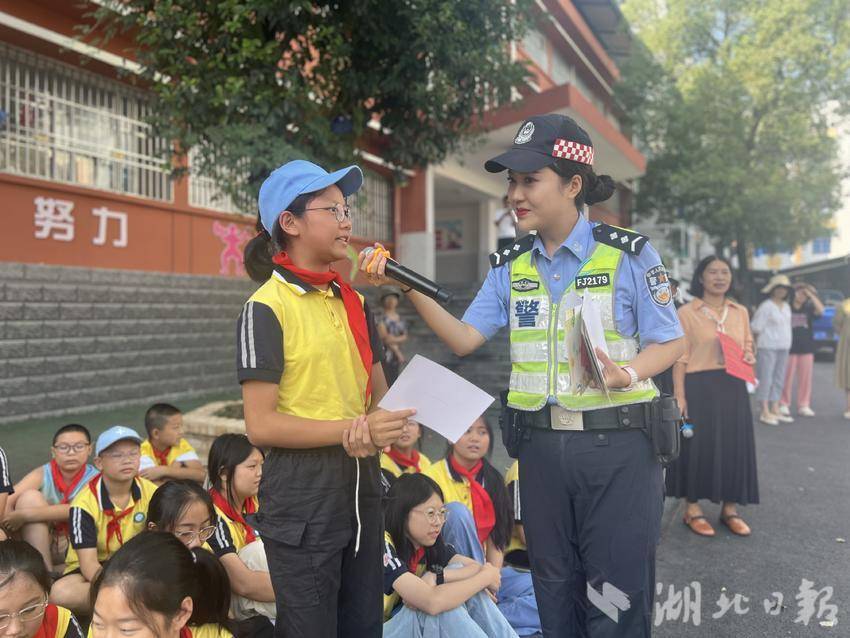 万人炸金花下载